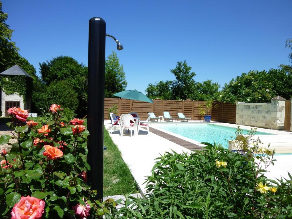 Demeure De Beaulieu Bed and Breakfast Le Coudray-Macouard Exteriör bild
