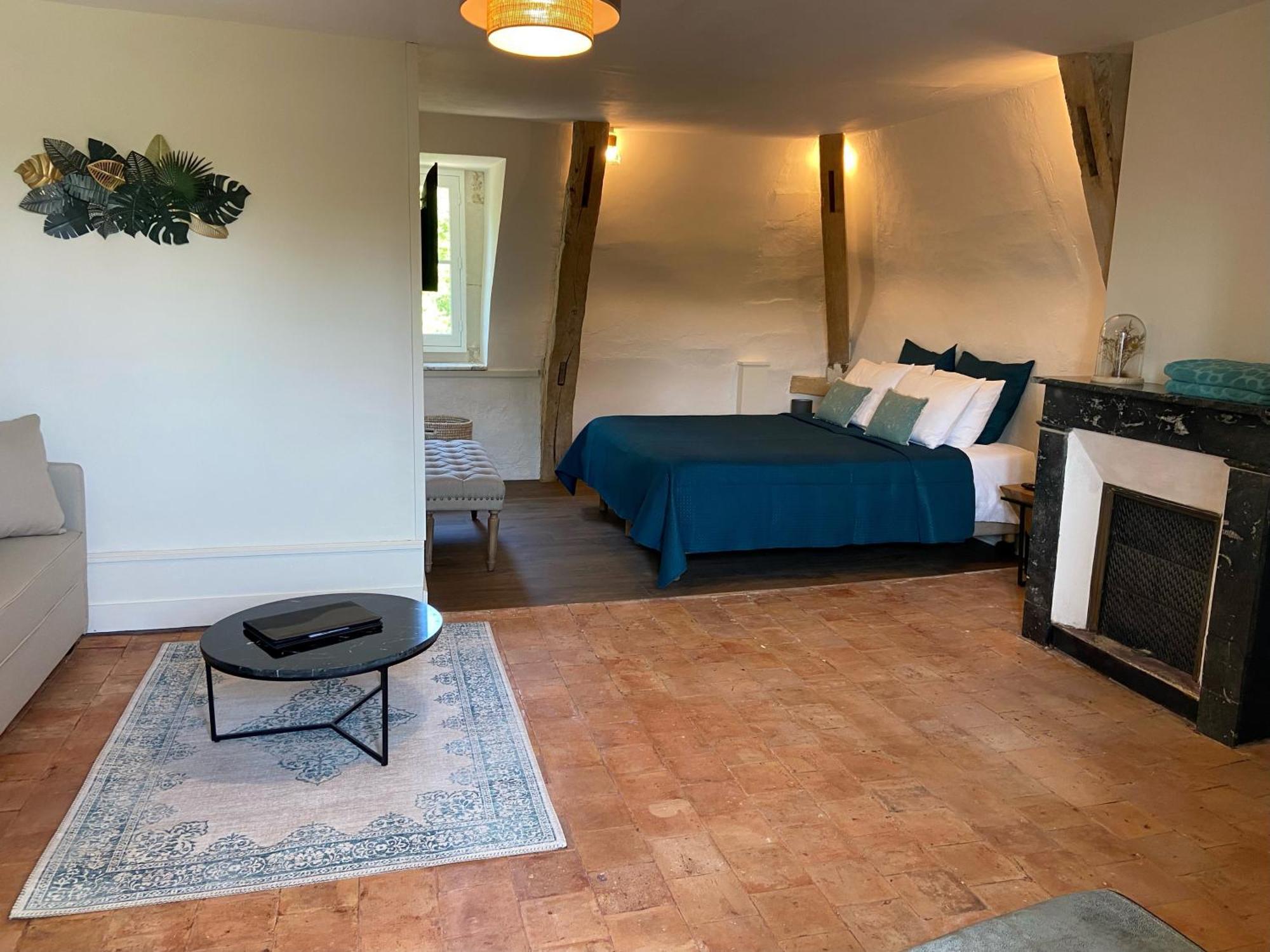 Demeure De Beaulieu Bed and Breakfast Le Coudray-Macouard Exteriör bild